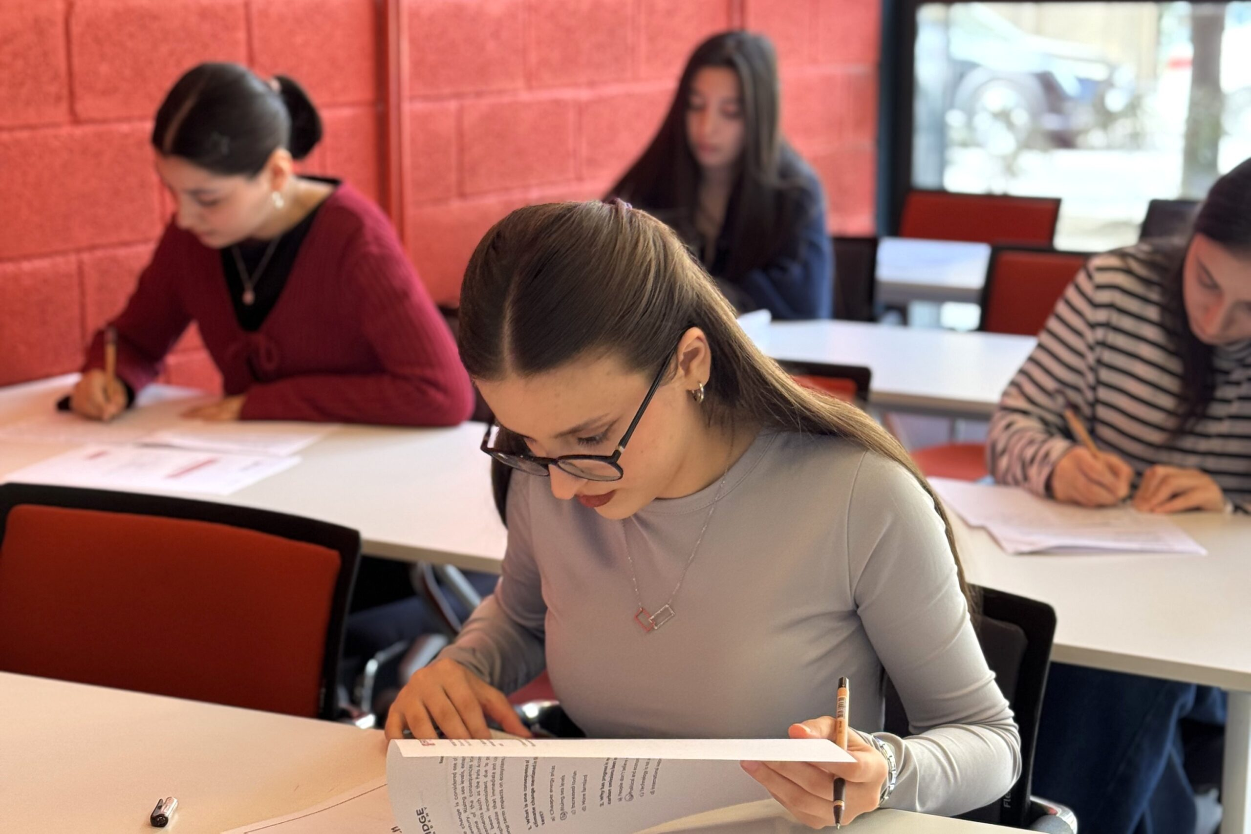 “Parla” təqaüd proqramına qəbul olunanların dil səviyyəsi müəyyənləşdirilir