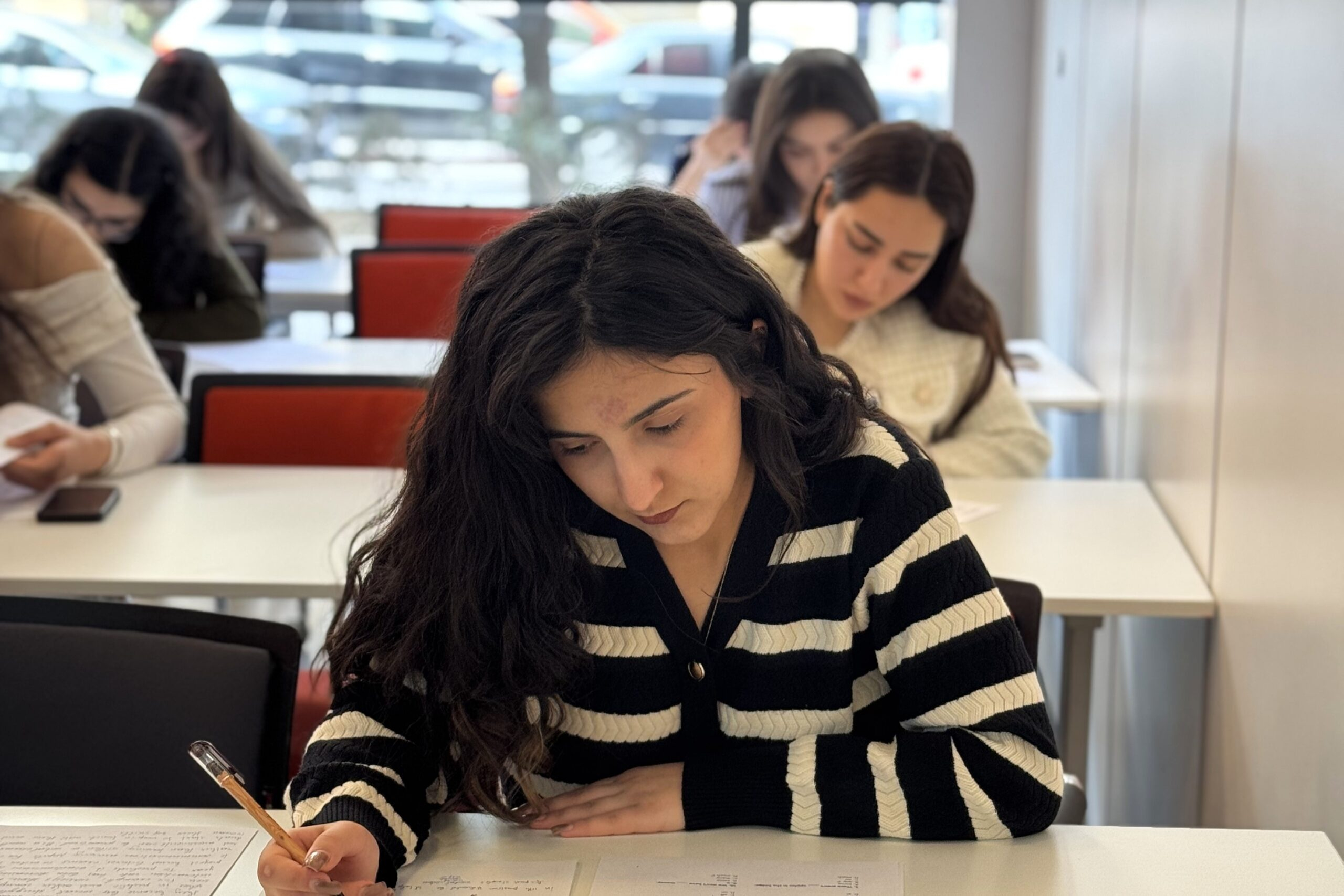 “Parla” təqaüd proqramına qəbul olunanların dil səviyyəsi müəyyənləşdirilir