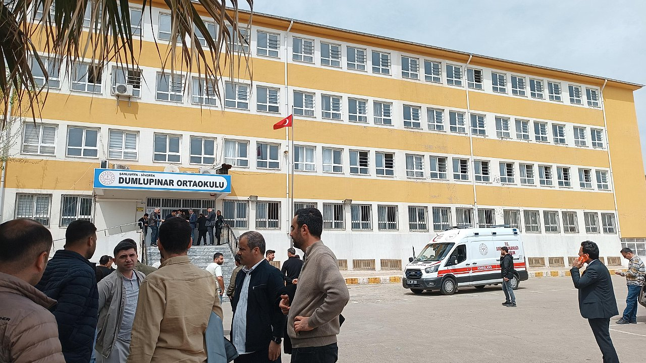 Türkiyənin daha bir məktəbində insident: