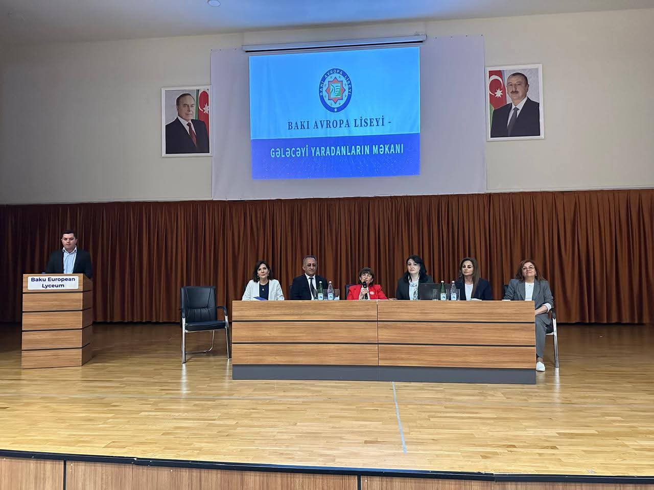 “Məktəblərarası pedaqoji təcrübə mübadiləsi” təşəbbüsünün ilk görüşü keçirilib