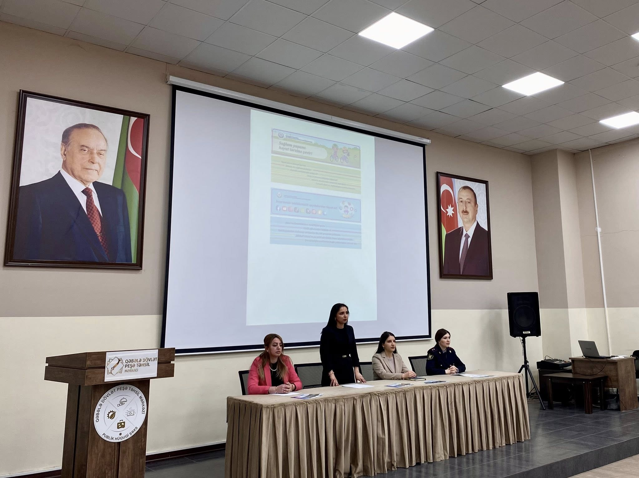 Qəbələdə valideyn və tələbələr üçün maarifləndirici görüş təşkil olunub