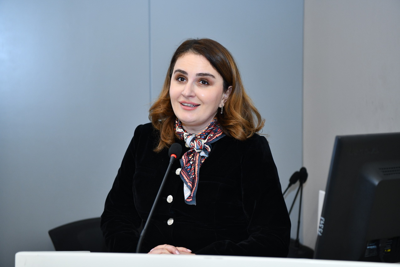 ADNSU-da “Əcəmi Naxçıvani-900” “adlı dəyirmi” masa və kitab sərgisi keçirilib