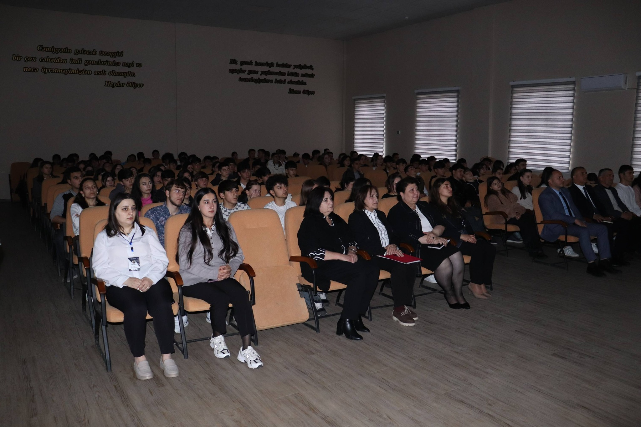 Qəbələdə memarlıq ənənələrinin təbliğinə həsr olunmuş görüş keçirilib