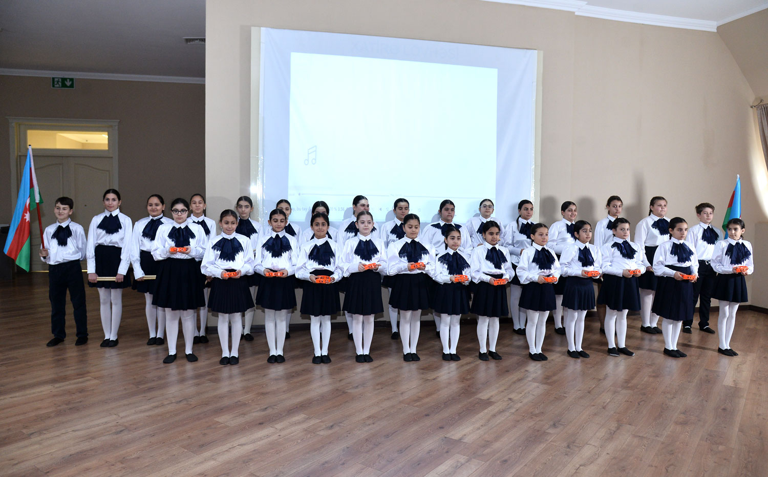 Bakı məktəbliləri “Zəkaların mübarizəsi”ndə biliklərini sınayıblar