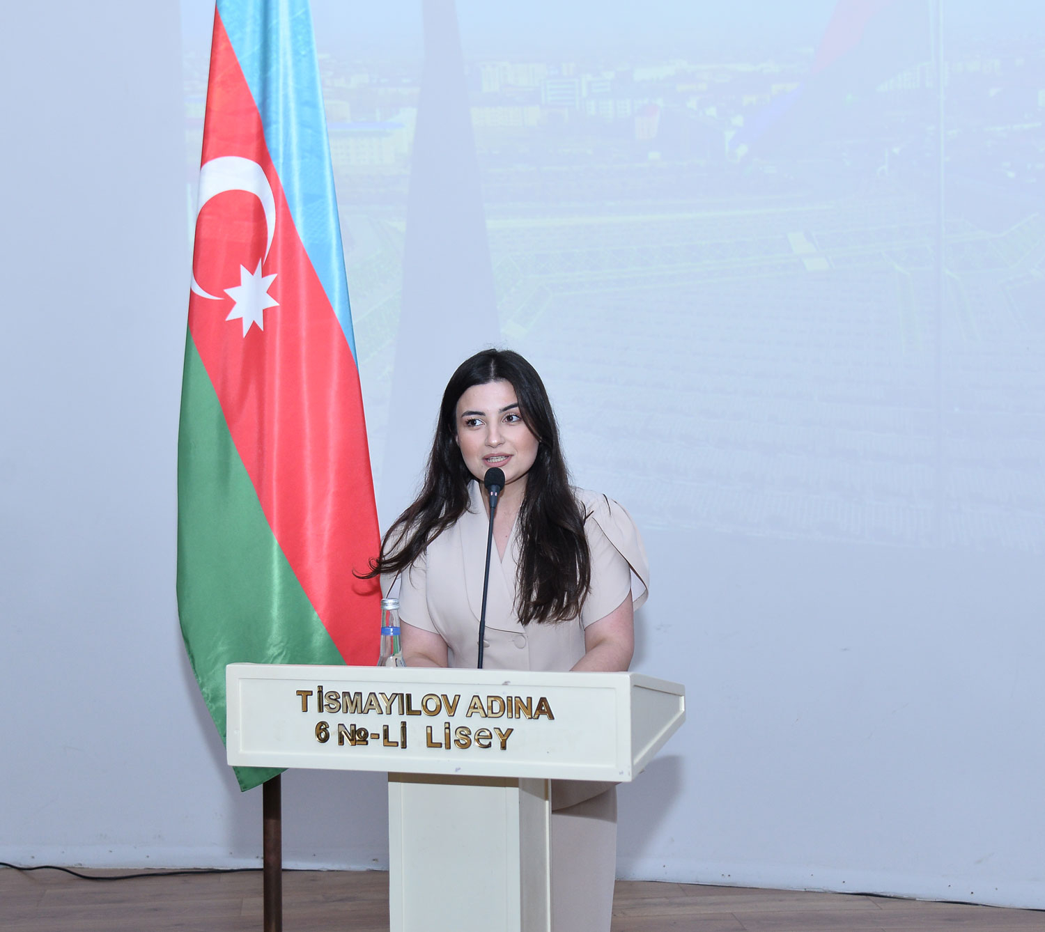 Bakı məktəbliləri “Zəkaların mübarizəsi”ndə biliklərini sınayıblar