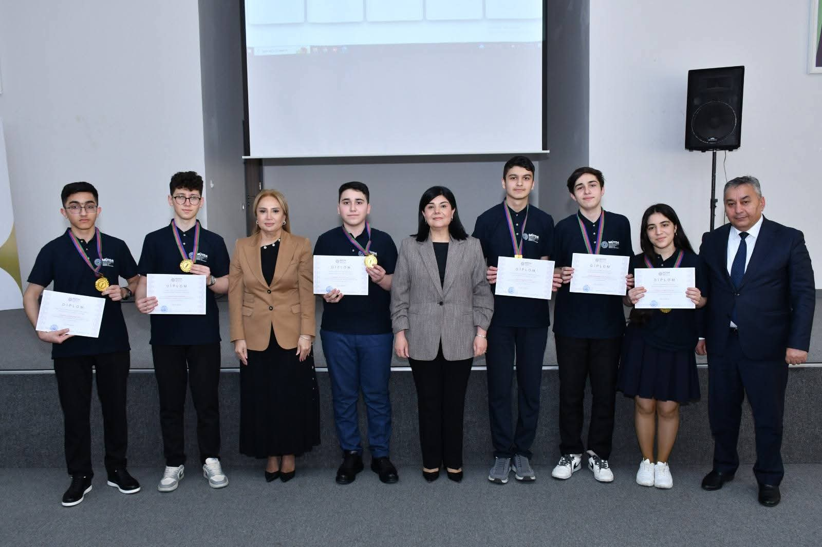 “Zəkaların mübarizəsi” olimpiadasının bilik yarışının region mərhələsi keçirilib