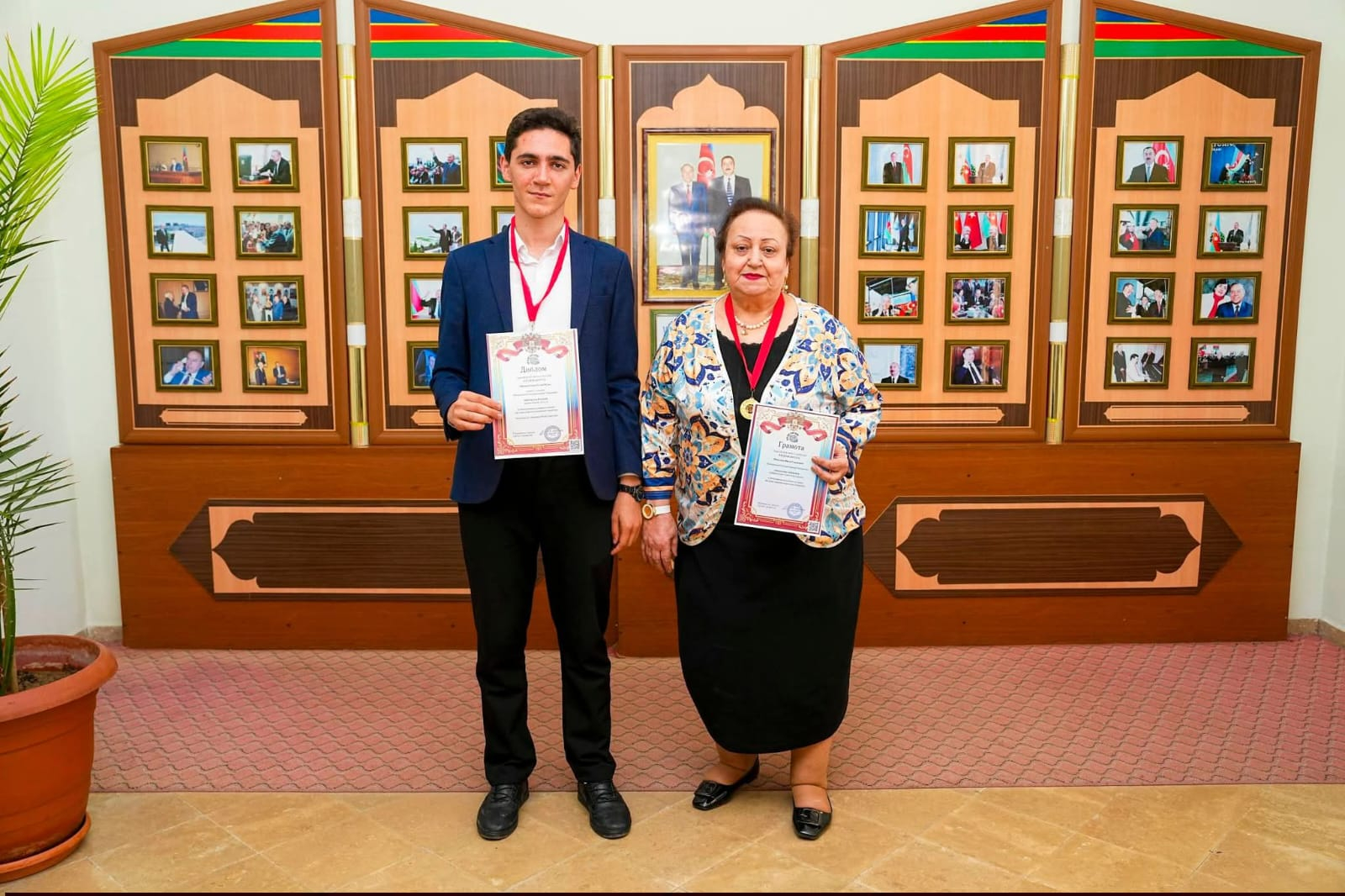NDU-nun tələbəsi beynəlxalq müsabiqədə qızıl medal qazanıb