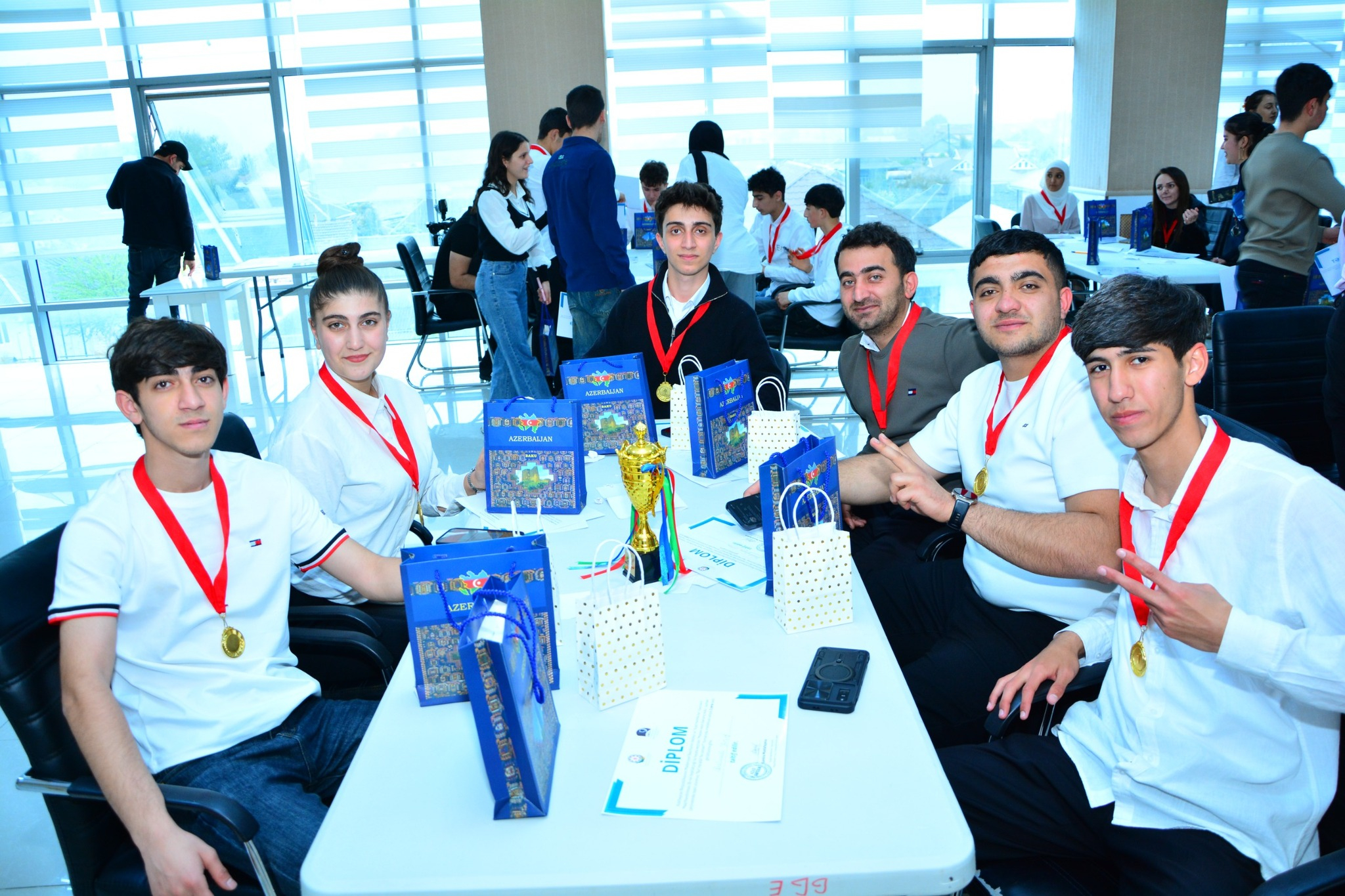 Qəbələ Dövlət Peşə Təhsil Mərkəzinin tələbələri intellektual yarışın qalibi olublar