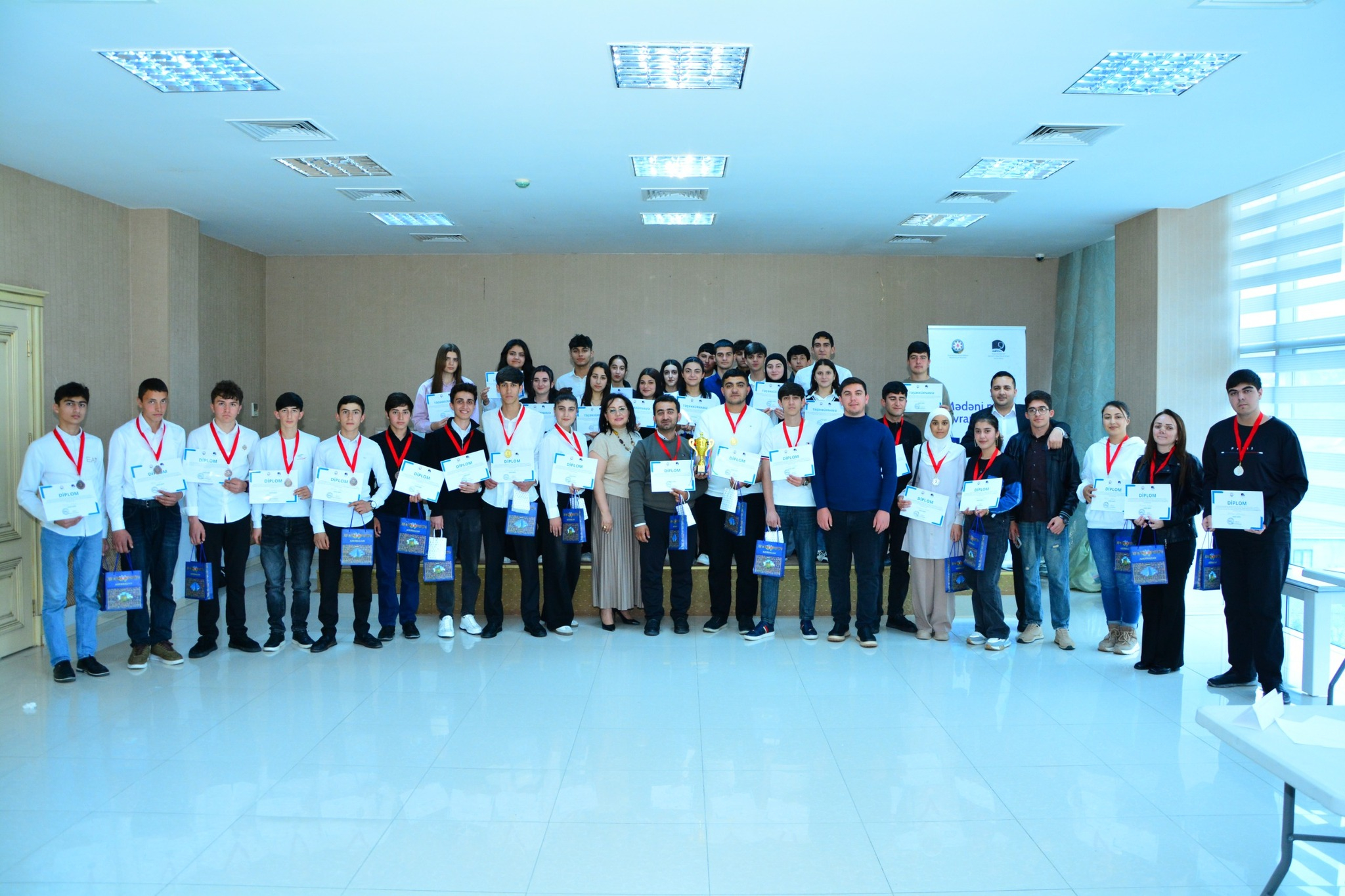 Qəbələ Dövlət Peşə Təhsil Mərkəzinin tələbələri intellektual yarışın qalibi olublar