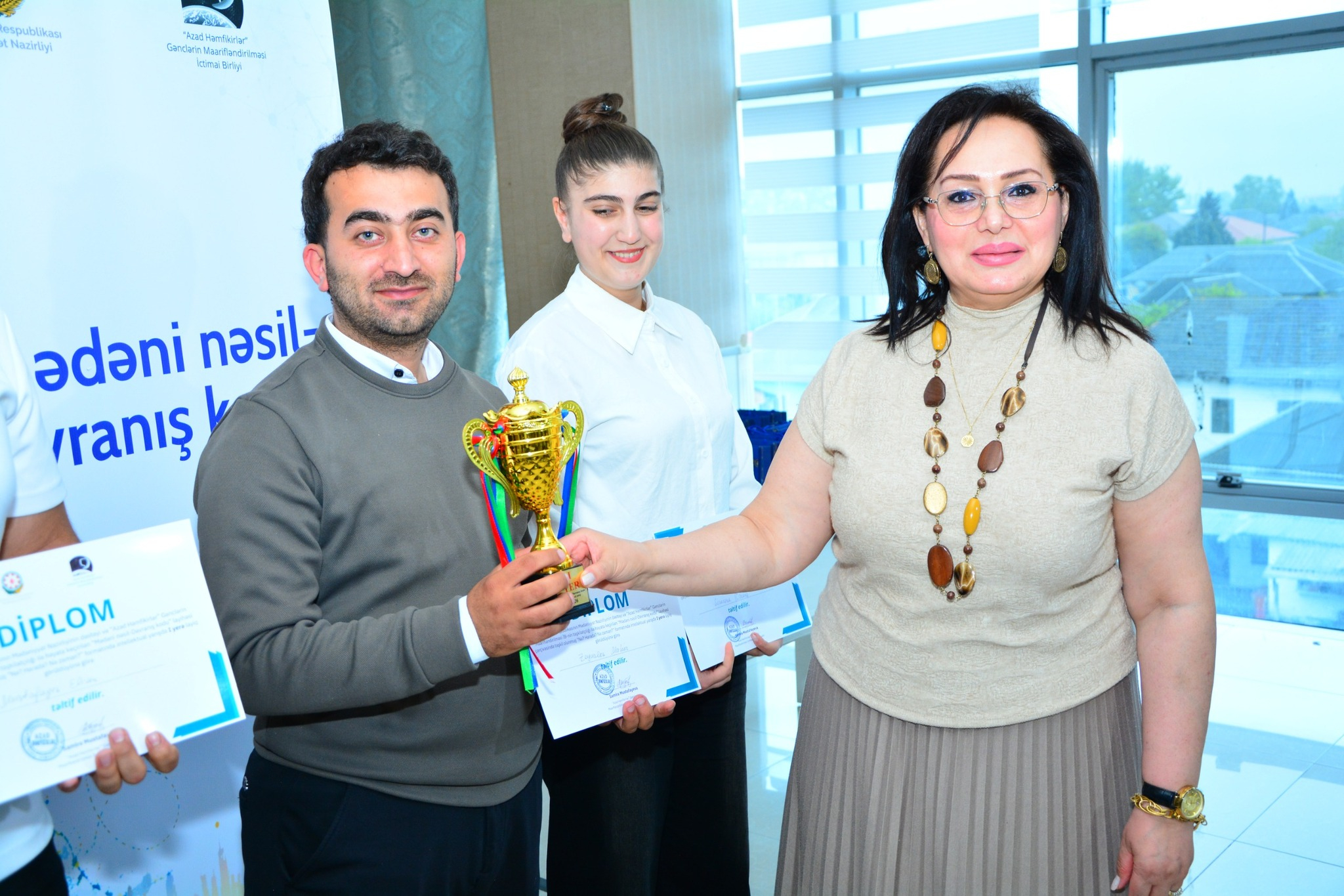 Qəbələ Dövlət Peşə Təhsil Mərkəzinin tələbələri intellektual yarışın qalibi olublar