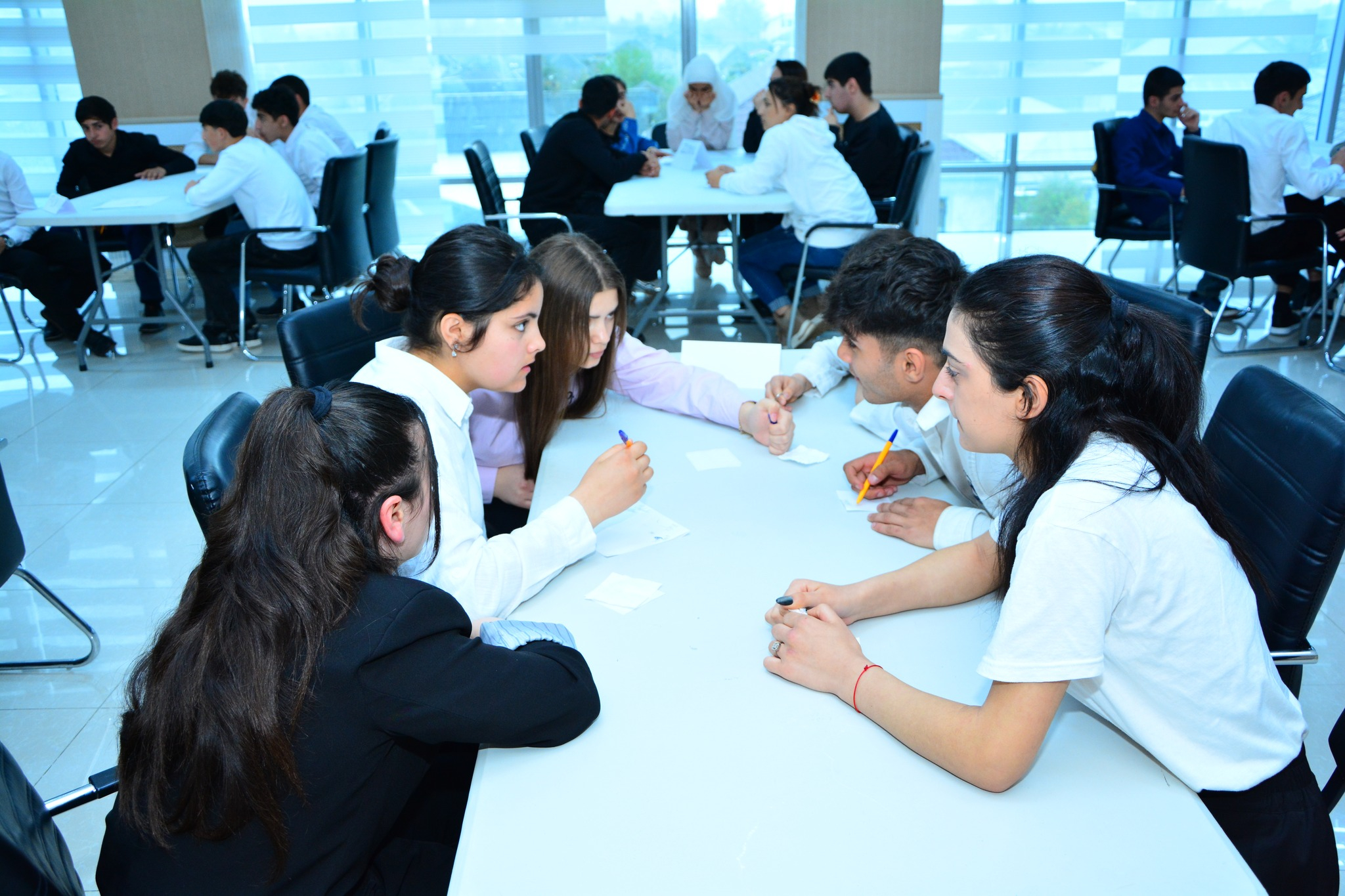 Qəbələ Dövlət Peşə Təhsil Mərkəzinin tələbələri intellektual yarışın qalibi olublar