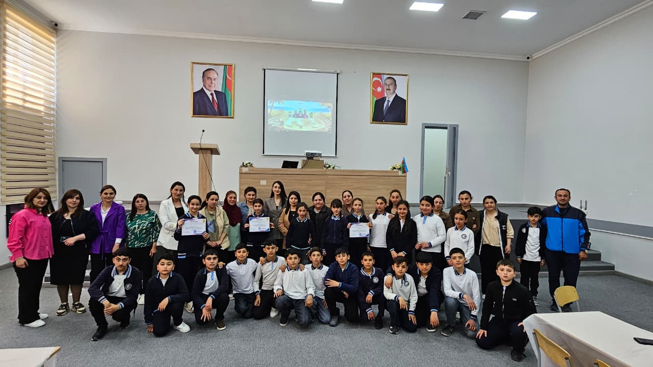 Tovuzda şagirdlər valideynləri ilə yarışırlar 