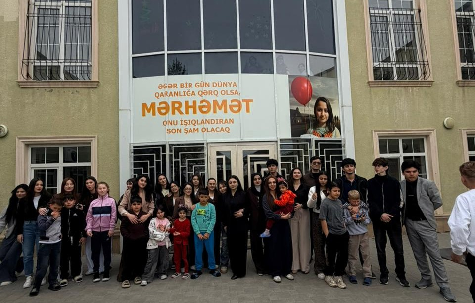 Kollec tələbələri uşaq sığınacağında olublar