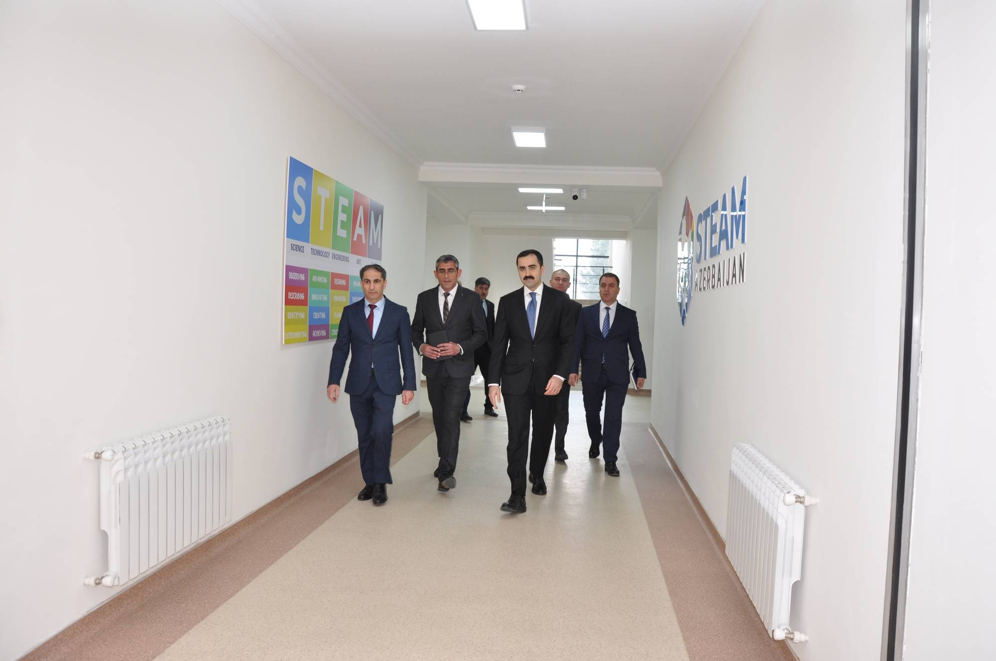 Həsən Həsənli Şamaxıda müəllim və valideynlərlə görüşüb