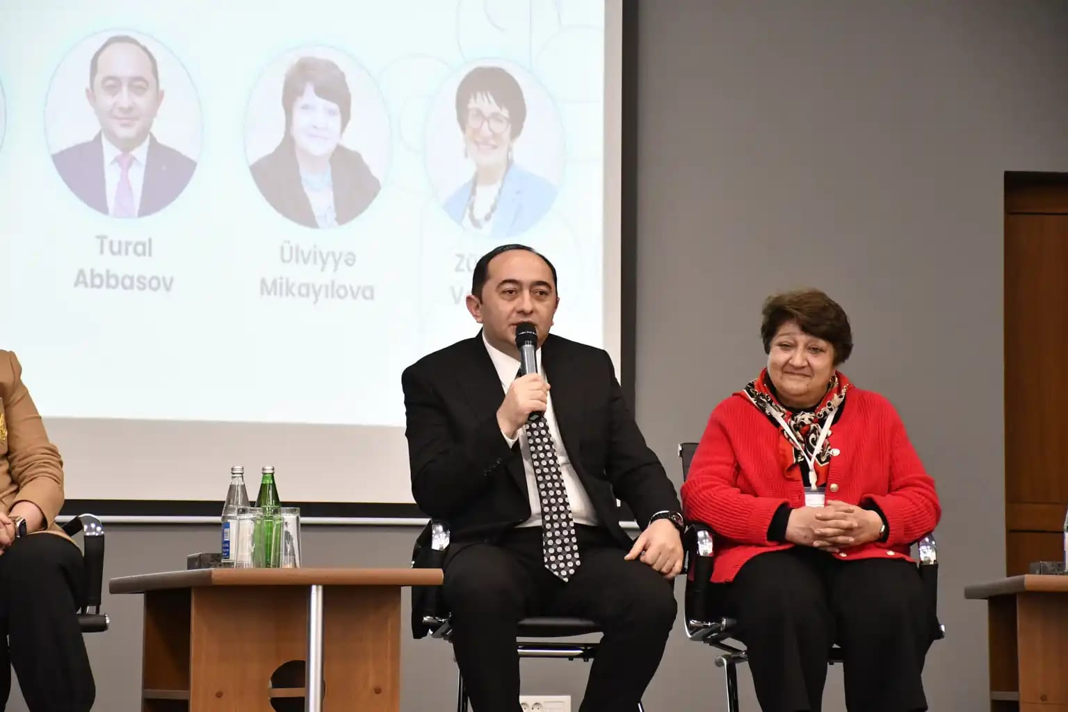 İcraçı direktor: Təhsilin etikası ilə bağlı əsas nəzəri biliklər tələbələrə ötürülür