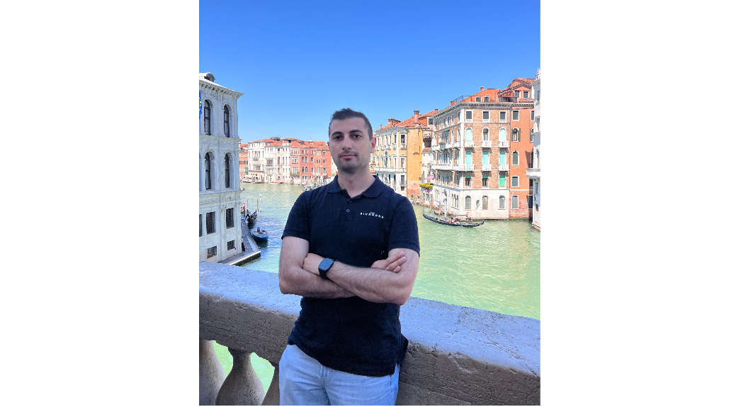 Müəllimlik etmək qərarım öyrətməyi sevməyimdəndir