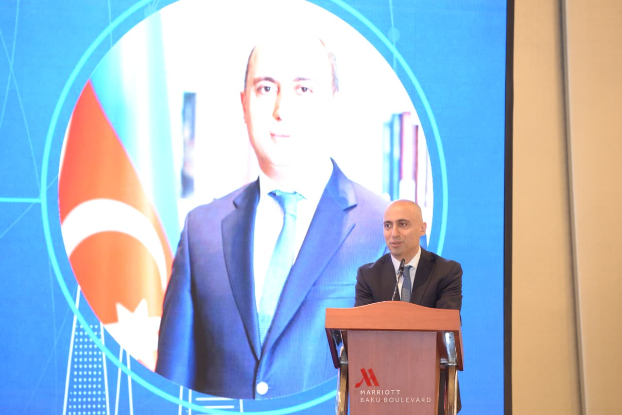 Gənclərin peşəkarlığını yaxşılaşdırmaq üçün mühüm addımlar atılır - Nazir