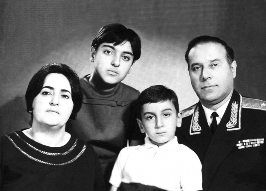 Bu gün görkəmli oftalmoloq-alim, akademik Zərifə Əliyevanın doğum günüdür