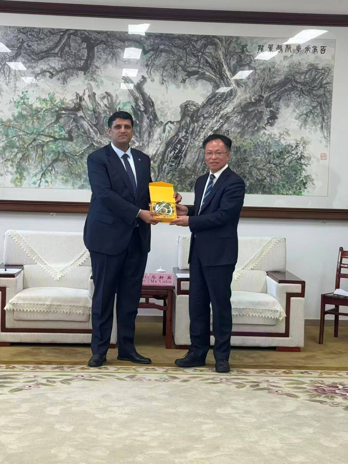 NDU Çin universiteti ilə əməkdaşlığa başlayır