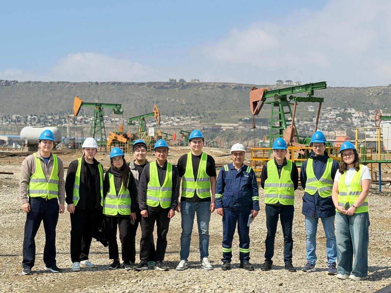 ADNSU-da 48 nəfər qazaxıstanlı alim təcrübə keçib