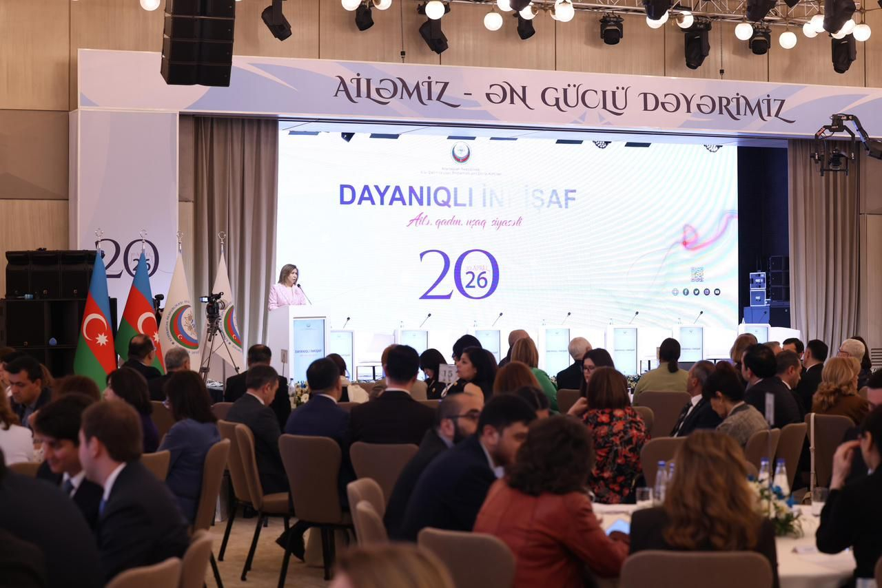 “Dayanıqlı inkişaf: ailə, qadın və uşaq siyasəti” mövzusunda konfrans keçirilib