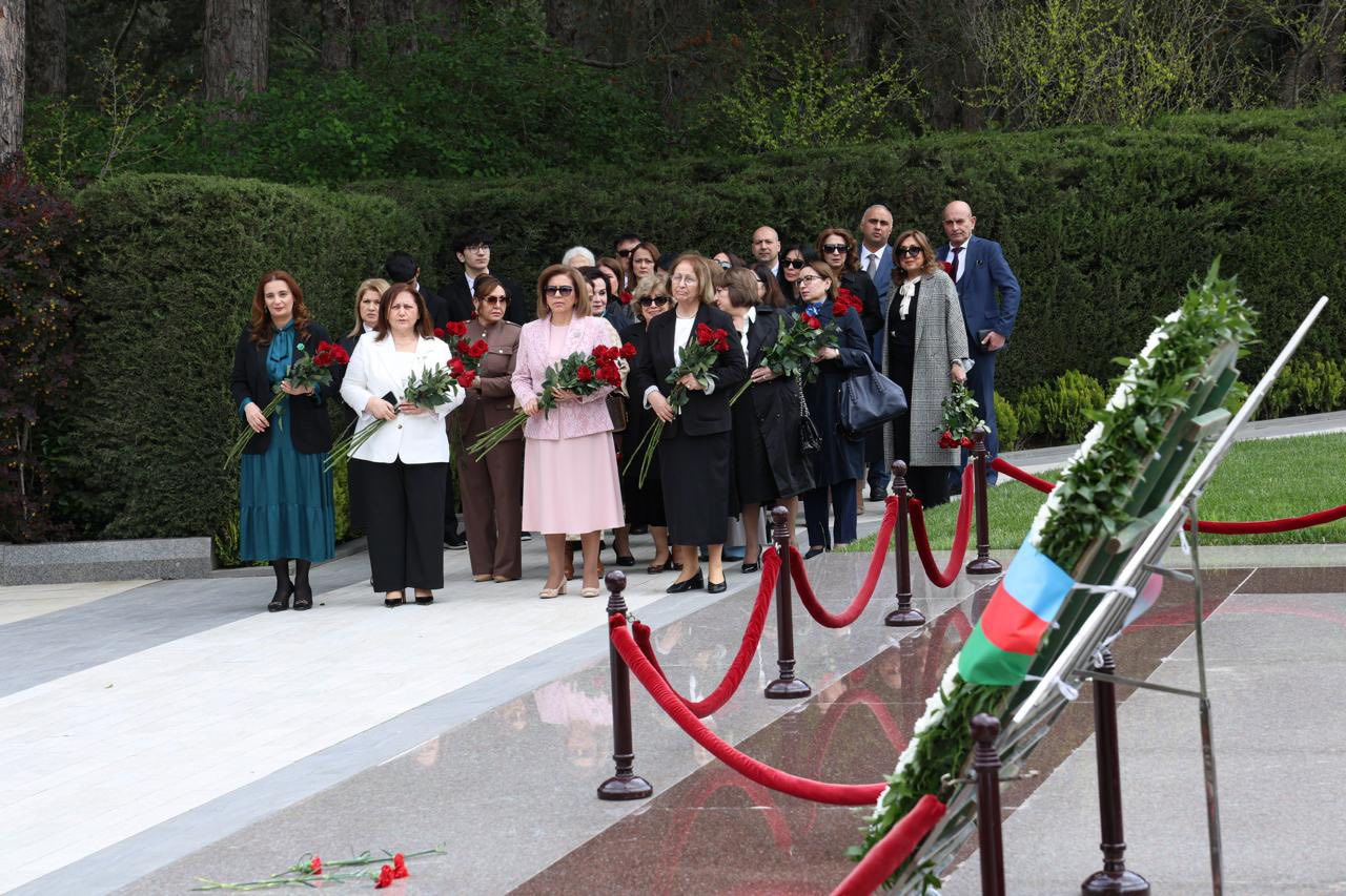 “Dayanıqlı inkişaf: ailə, qadın və uşaq siyasəti” mövzusunda konfrans keçirilib