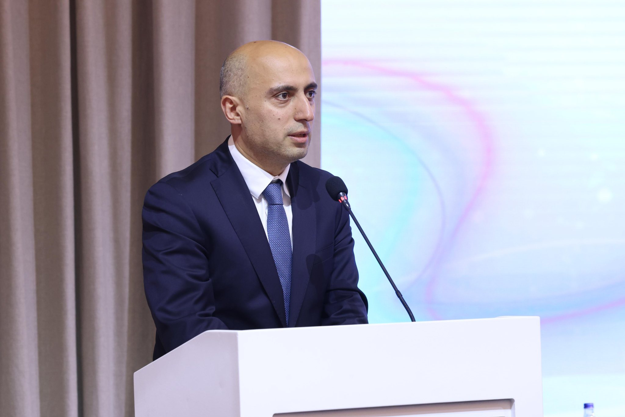 Süni intellektdən istifadə tənzimlənməsə, öyrənmə problemimiz yaranacaq 
