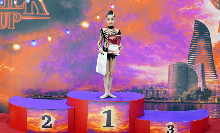 "Atam dedi ki, I olmasan, gimnastikaya qoymayacağam"