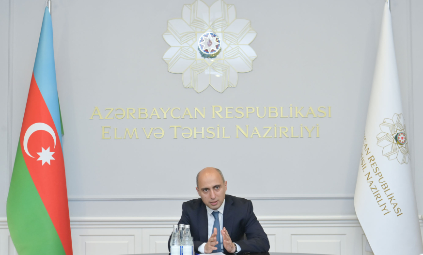 Elm və təhsil naziri internat məktəblərinin direktorları ilə görüşüb