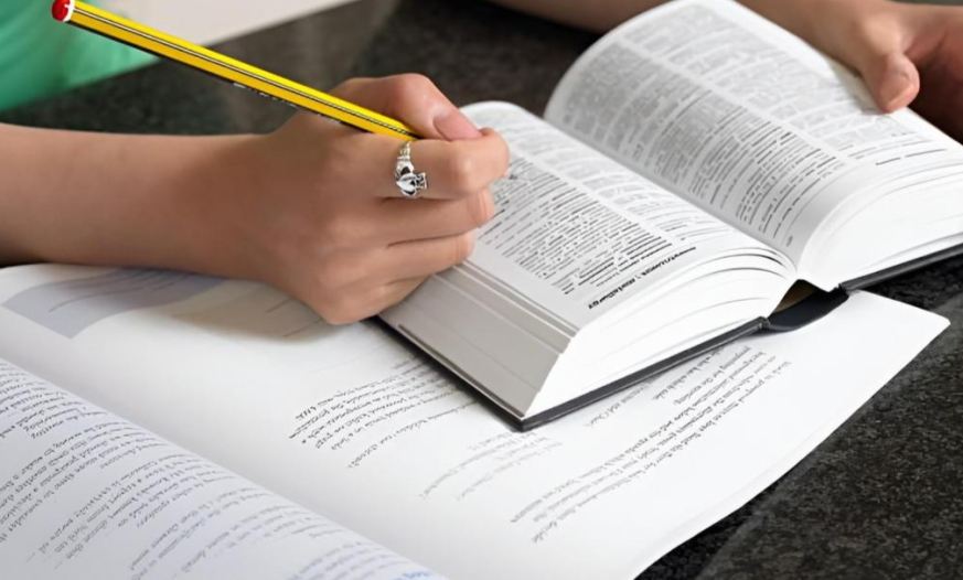 Azərbaycan dilinin qrammatikası yenidən hazırlanır: