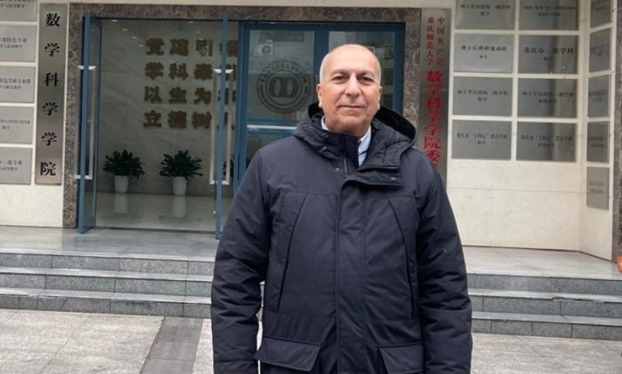 İnsanın formalaşmasında ailə və oxuduğu məktəblər böyük rol oynayır