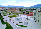 Qarabağ Universitetinin müasir kampusu Xankəndinin memarlıq simasında özünəməxsus yer tutur 