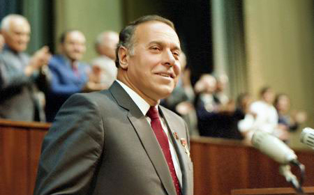 Xalqımızın əbədi iftixarı