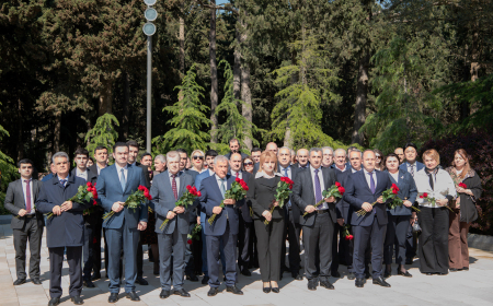 BMU-nun kollektivi Ulu Öndərin xatirəsini ehtiramla yad edib