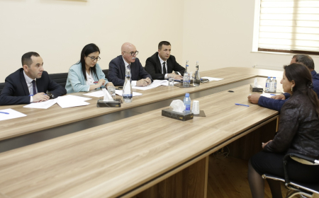 Firudin Qurbanov Tovuzda təhsil ictimaiyyəti, valideyn və şagirdlərlə görüşüb 