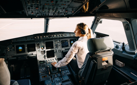 Azərbaycanda qadın pilotların sayı məlum oldu 