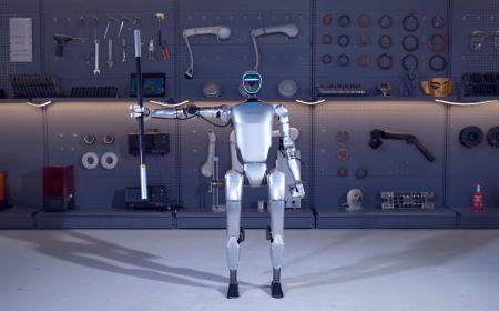Çin yüksək performanslı insanabənzər robotunu təqdim etdi