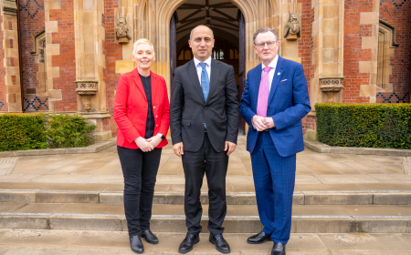 Emin Əmrullayev Şimali İrlandiyanın Belfast Kraliça Universitetində olub 