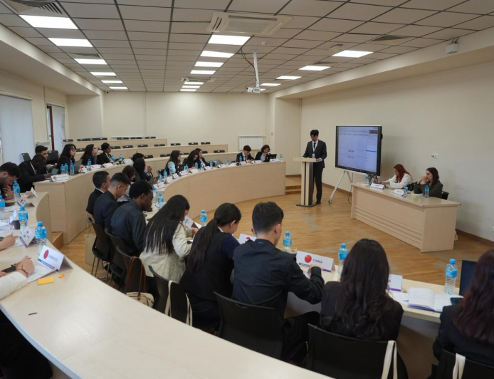 Qarabağda ilk dəfə keçirilən tələbə və gənclərin beynəlxalq BMT Modeli konfransı davam edir