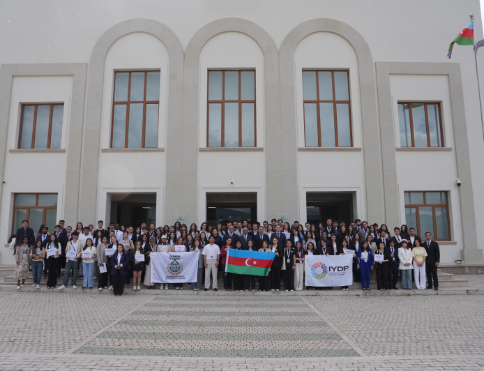 Qarabağ Universitetində tələbə və gənclərin Beynəlxalq BMT Modeli Konfransı yekunlaşıb