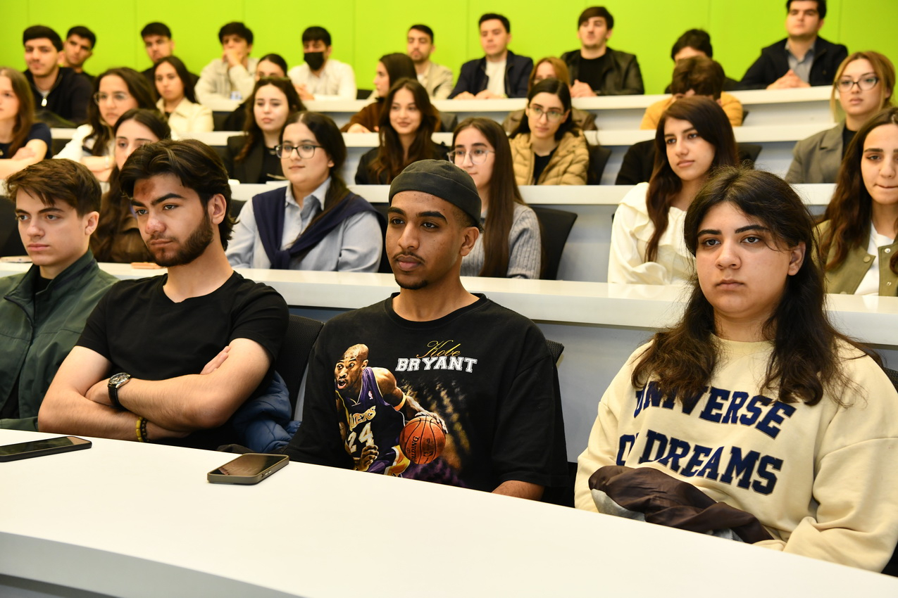 Tələbələrin  könüllülük proqramında iştirakına dair infosessiya keçirilib