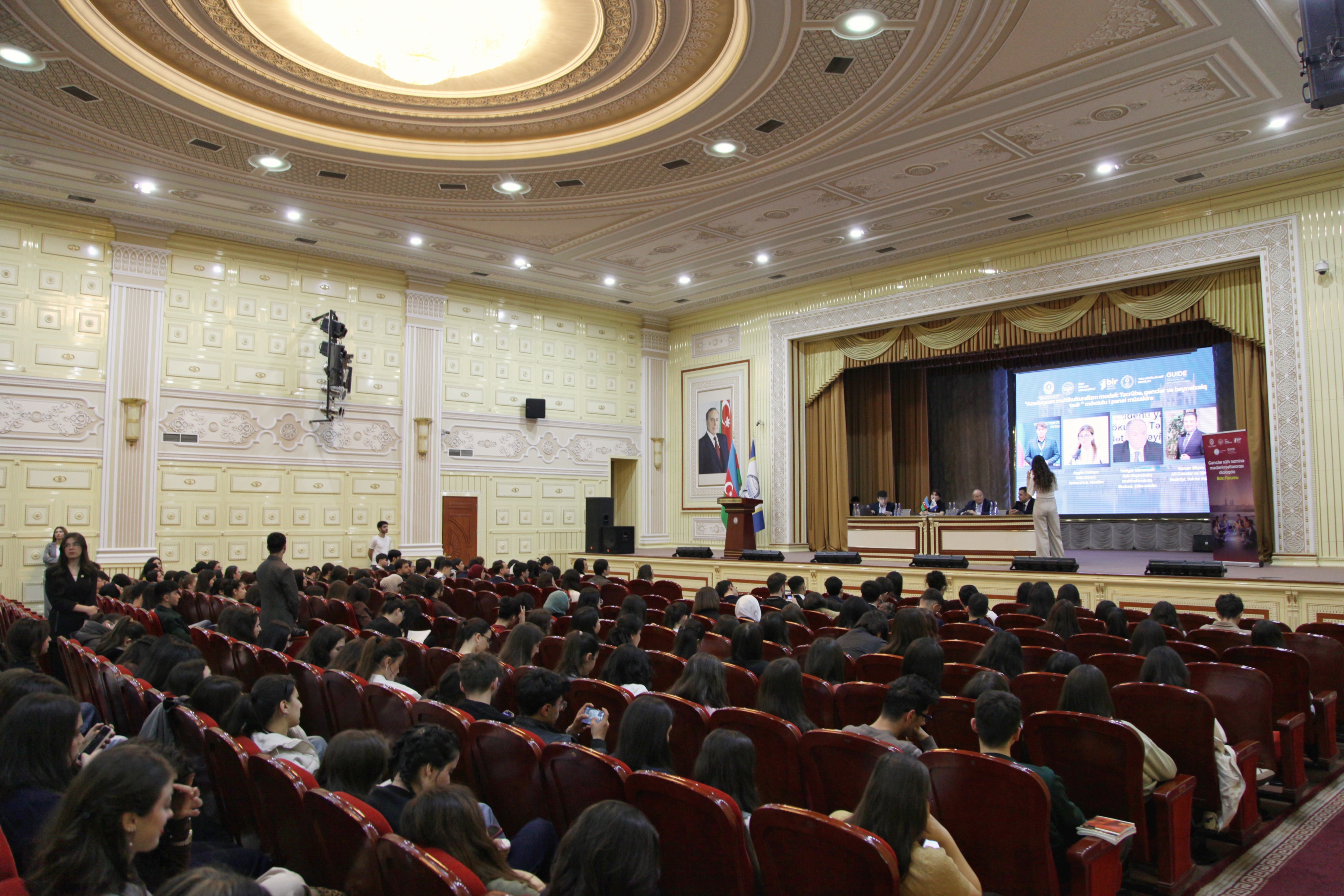 Bakı Forumunda Azərbaycanın multikulturalizm modeli müzakirə olunub