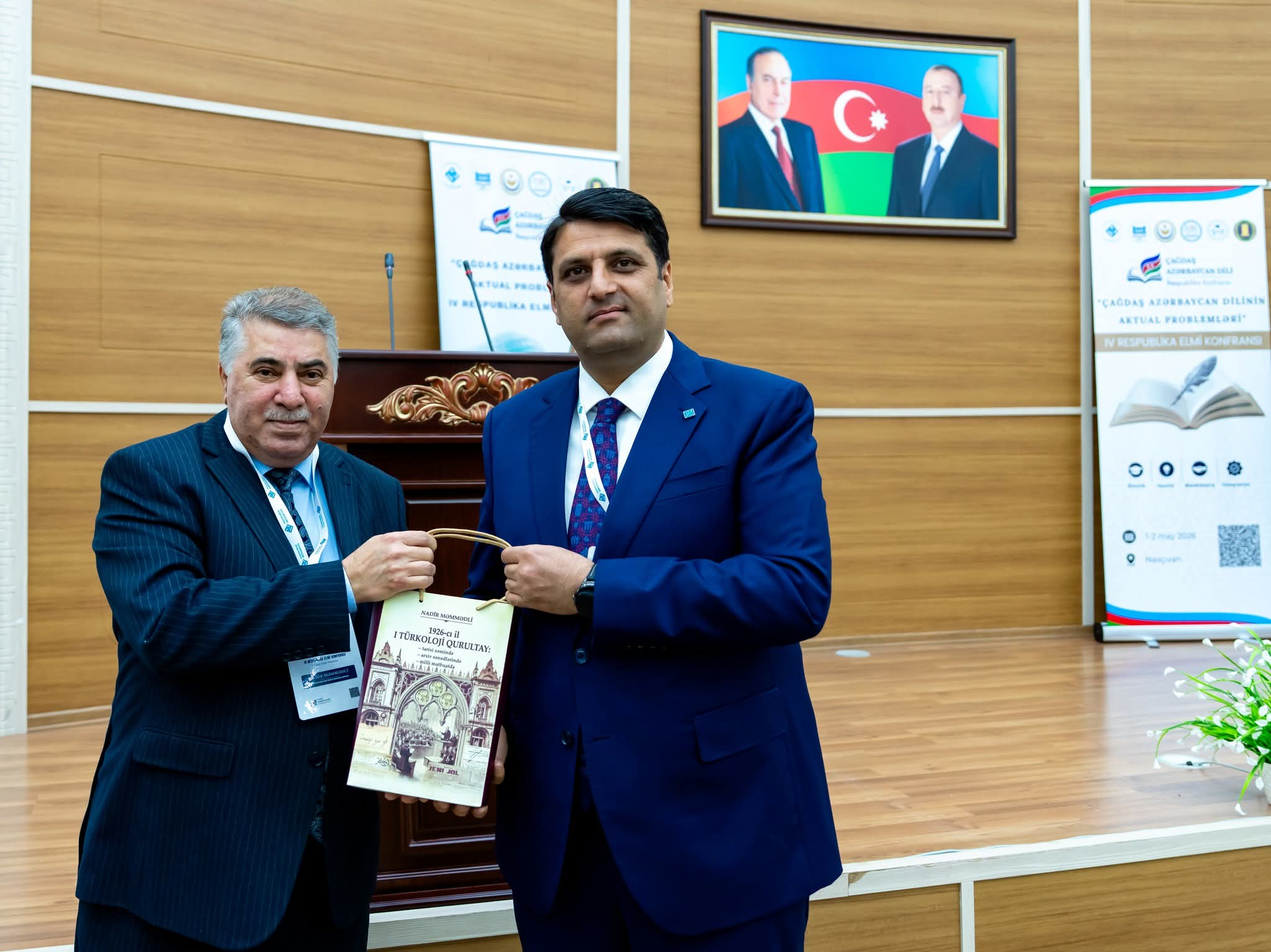 “Çağdaş Azərbaycan dilinin aktual problemləri” elmi konfransda müzakirə edilib