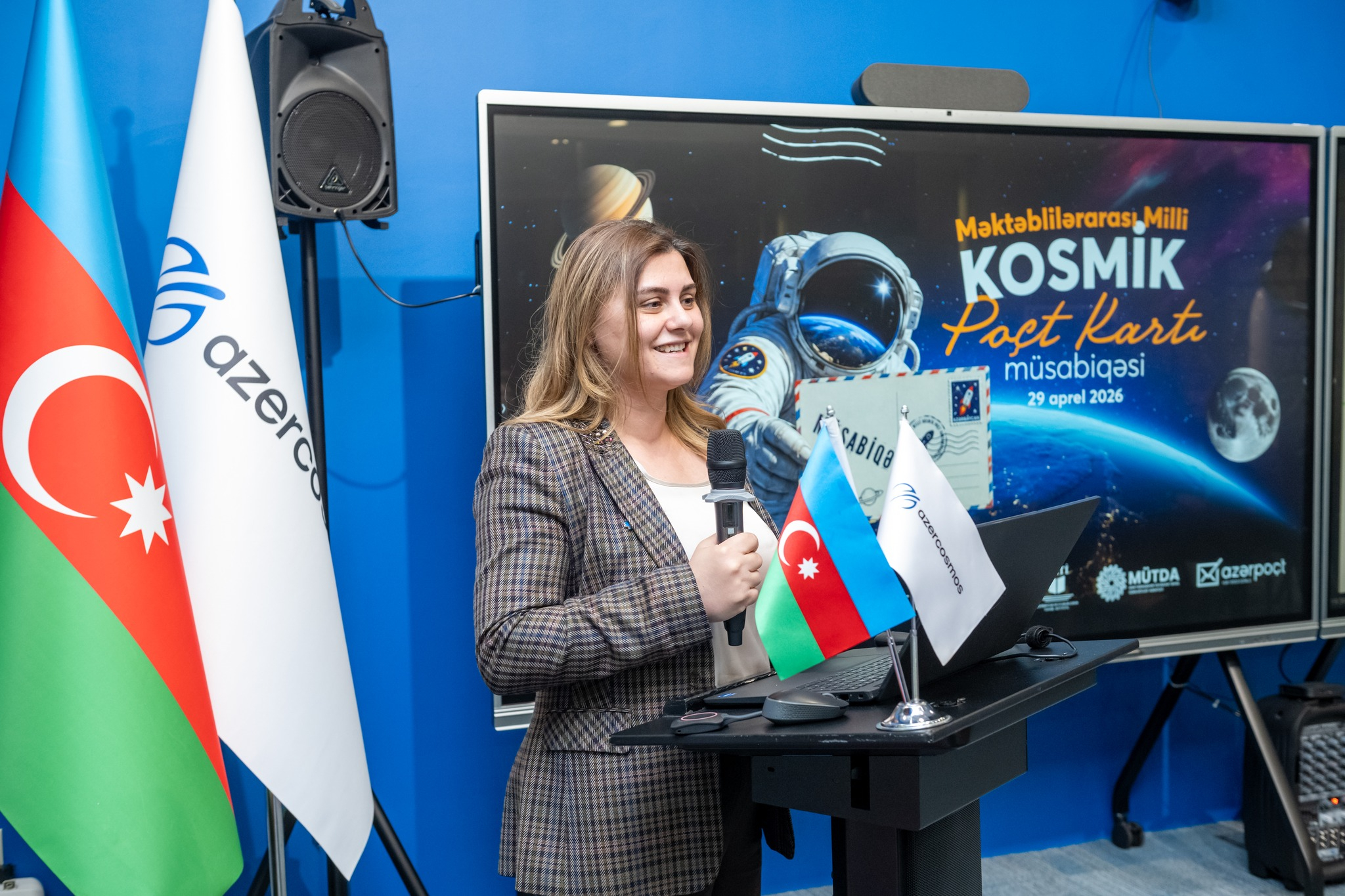 Məktəblilərarası milli kosmik poçt kartı müsabiqəsinə start verilib
