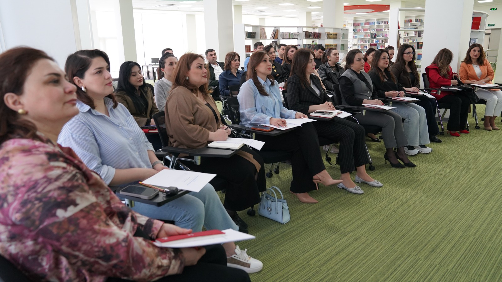 Təhsil Liderləri üçün mini MBA proqramı uğurla davam edir