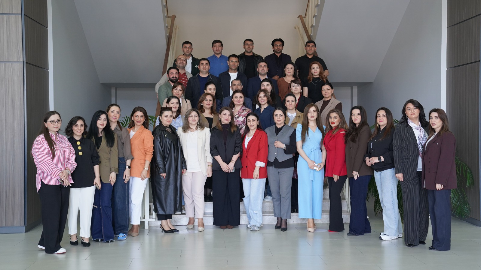 Təhsil Liderləri üçün mini MBA proqramı uğurla davam edir