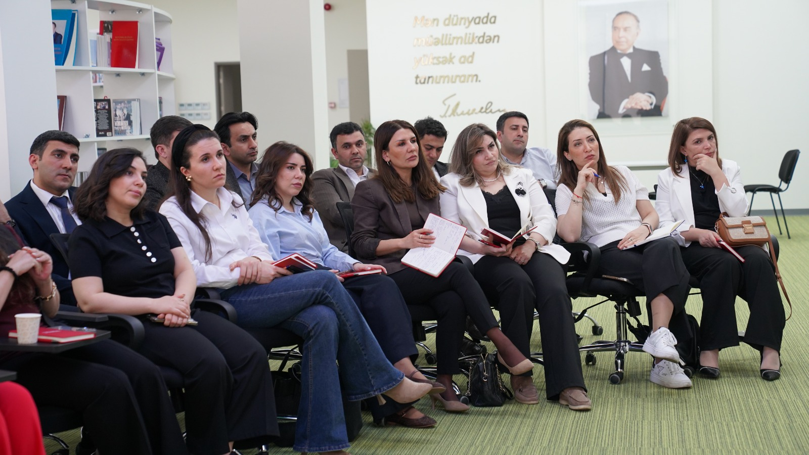 Təhsil Liderləri üçün mini MBA proqramı uğurla davam edir