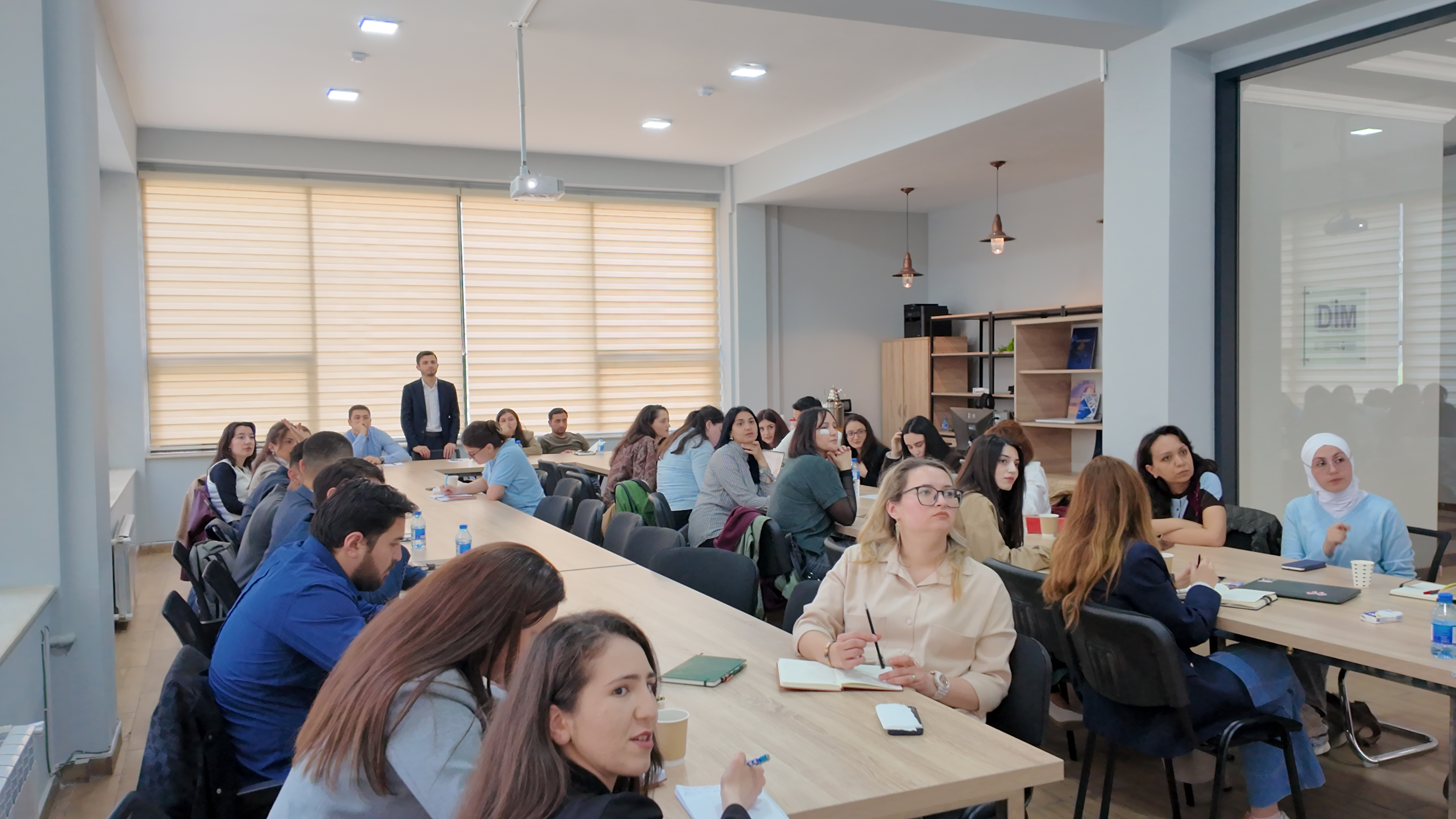 Gənc alimlər üçün “Tədqiqat məktəbi” layihəsi davam edir
