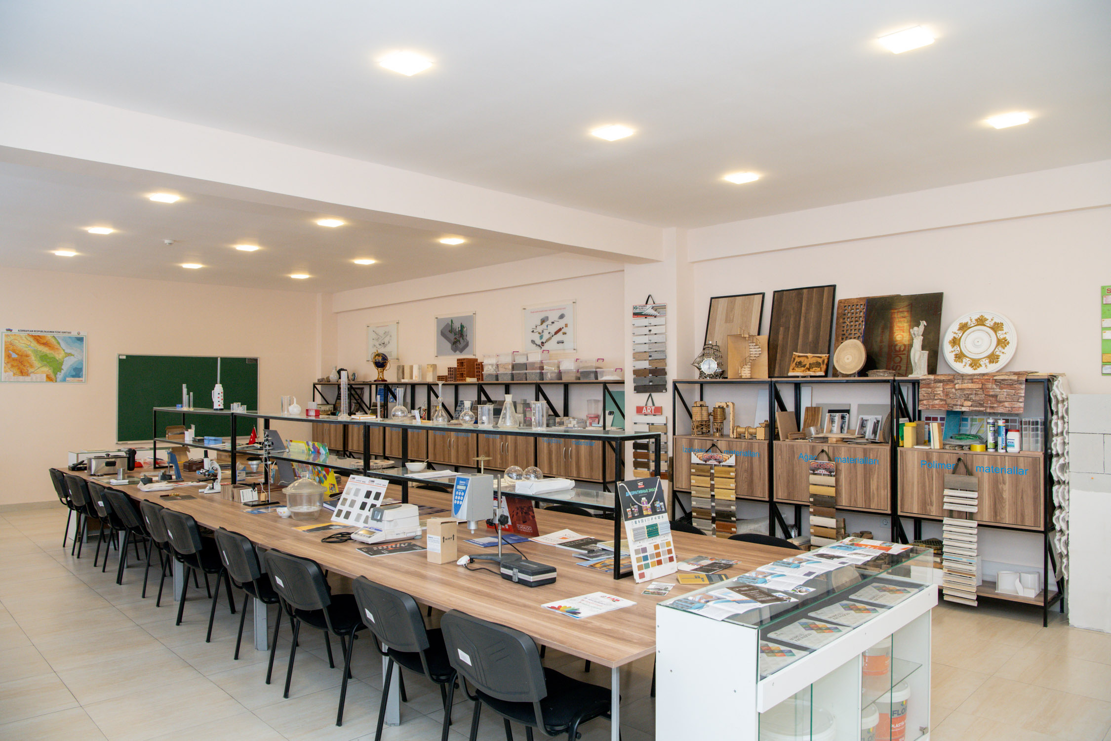 BMU-da Materialşünaslıq laboratoriyası açılıb