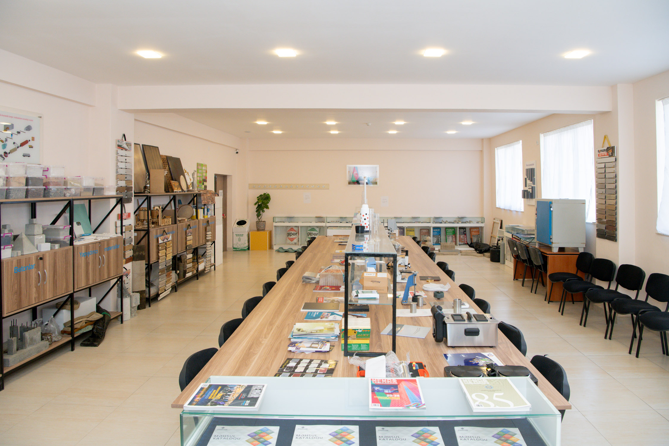 BMU-da Materialşünaslıq laboratoriyası açılıb
